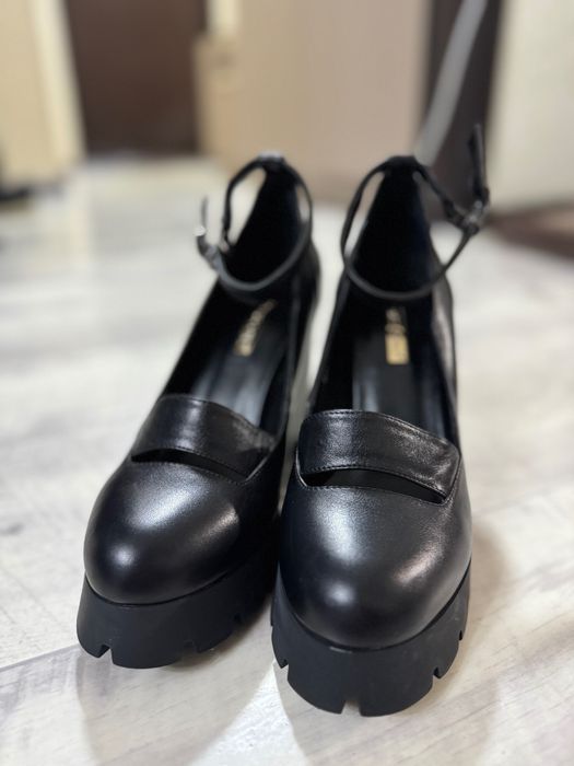 Б/у Туфли на платформе