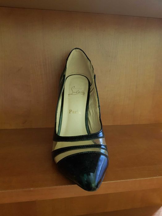 Продам туфли на шпильке