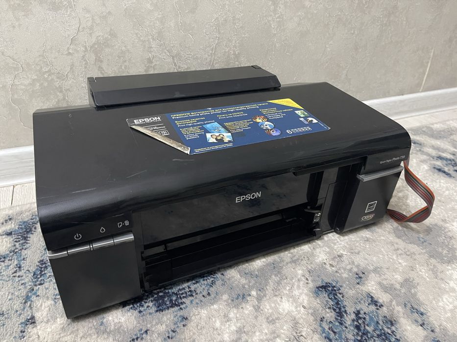 Продам цветной принтер Epson T50