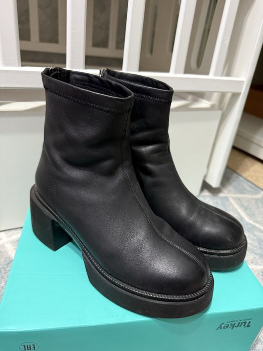 Продам женские ботинки (осень)