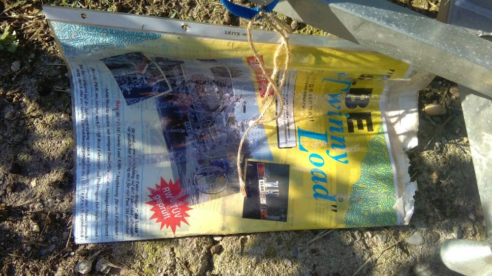 Suport pentru biciclete pe cirlig