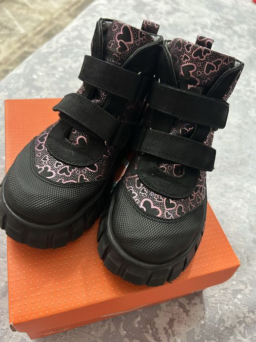 Ботинки демисезонные для  девочек