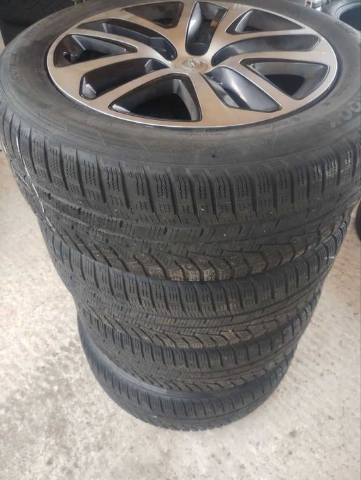 Продавам запазени гуми и джанти , много размери.