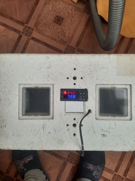 Продам инкубатор.