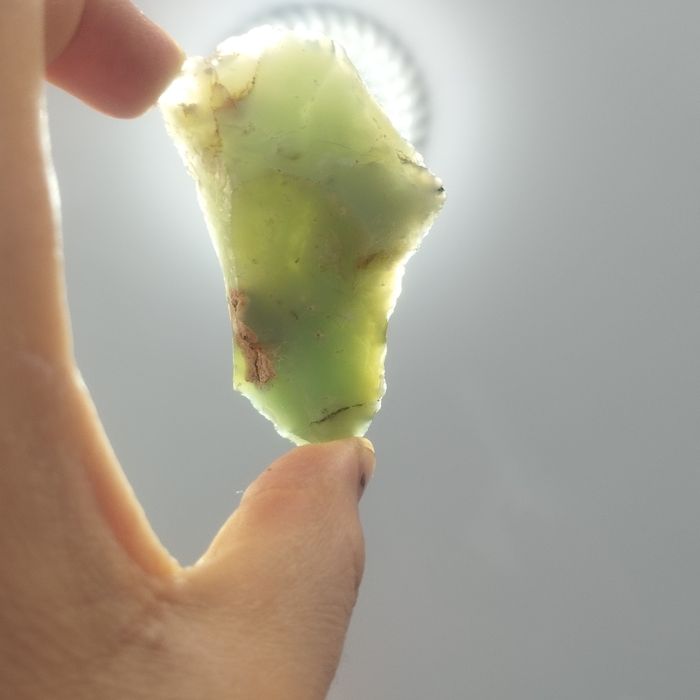 Продам  хризопраз