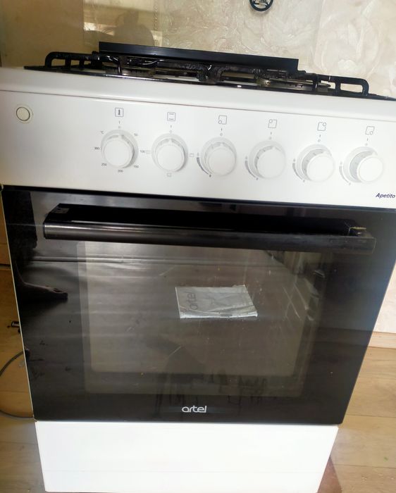 Продам газплиту Artel