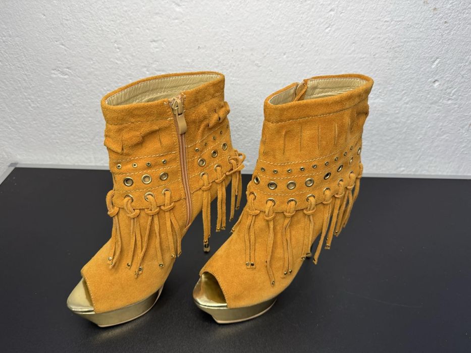 Летни боти с висок ток