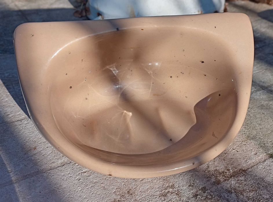 Стара фаянсова сапунерка