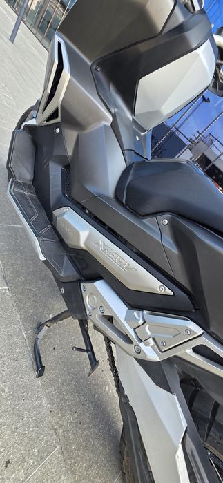Honda XADV  X-ADV 2018  12.800 KM