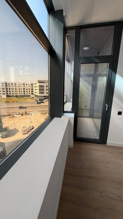 Proprietar \ ONE NORTH LOFTS \ Pozitionare Vest catre rep. PORSCHE