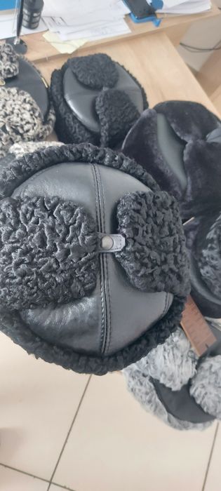 Шапки каракуль натуральный