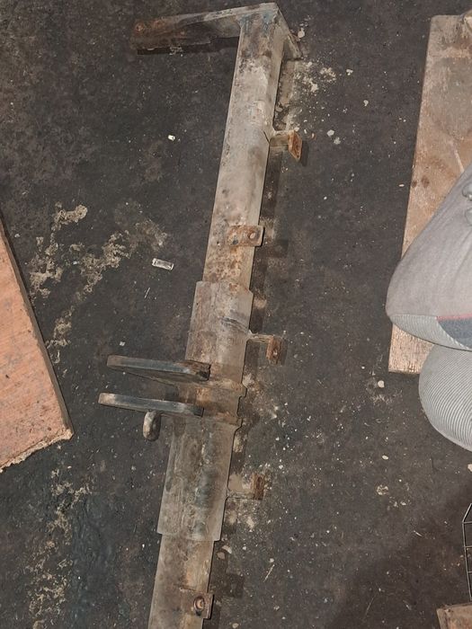 Фаркоп на камри 10