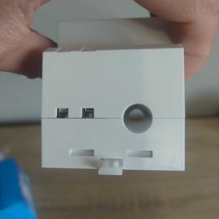 Wi-Fi контролен електромер за DIN шина 100A, TUYA