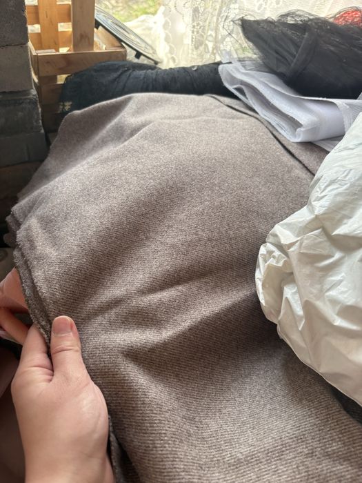 Много тканей продам рулонами