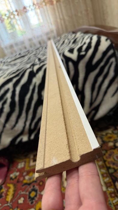 Продаю плинтуса напольные