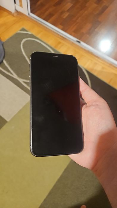 Iphone 11 64gb perfect functional fara icloud