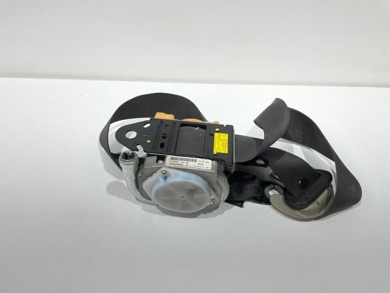 Centura de siguranta stanga fata 73220-05051 Toyota Avensis 2 T25 [20