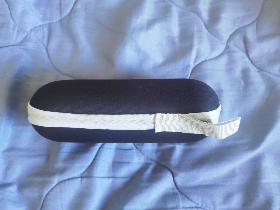 Черен калъф за чадър