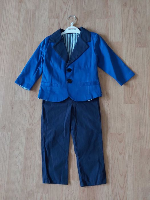 Costum baiat pentru evenimente