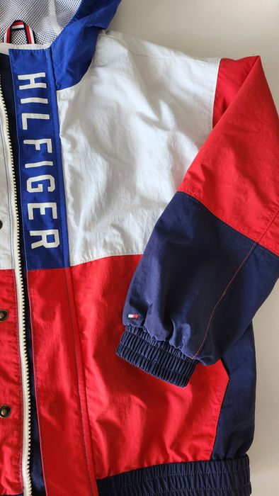 Яке Tommy Hilfiger 6-7г. детско