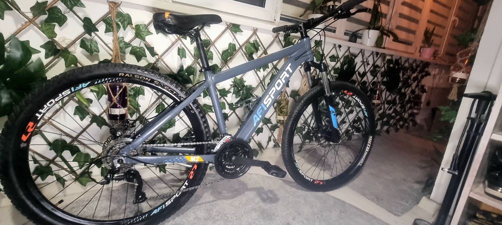 Bicicleta  ca noua Roti R27.5