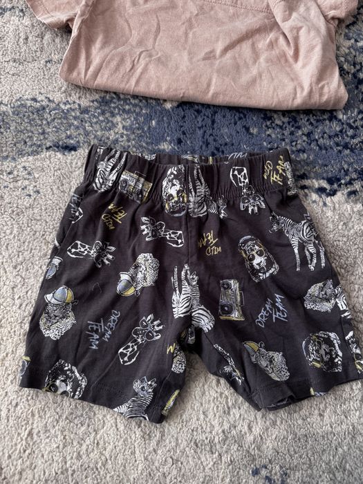 Set tricou si pantaloni scurti 92/98