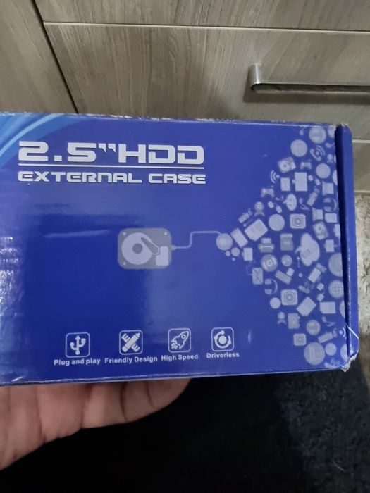 Бокс для ноутбучных хардов.