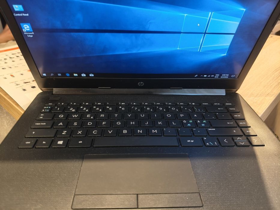 Hp proc i3 gen 8th RAM 8GB SSD M2 120gb bateria tine curent