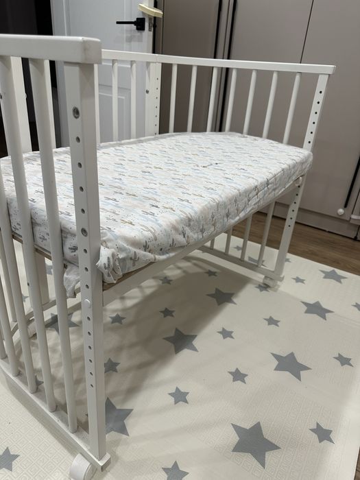 Кроватка детская