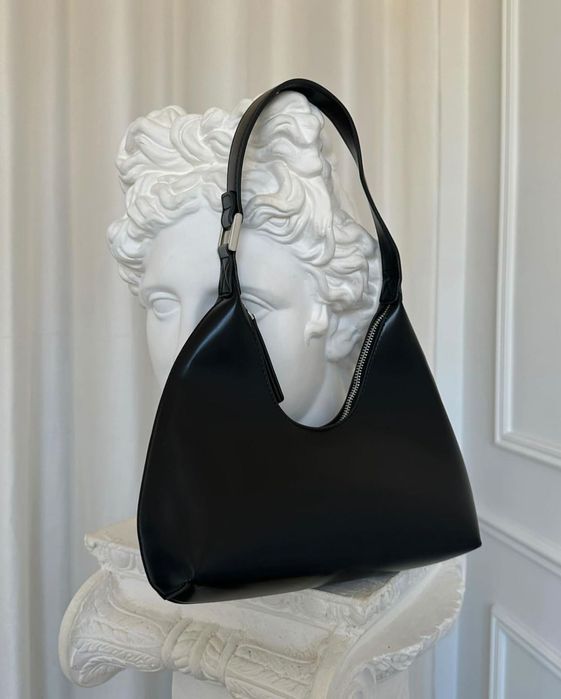 Сумка-багет из экокожи