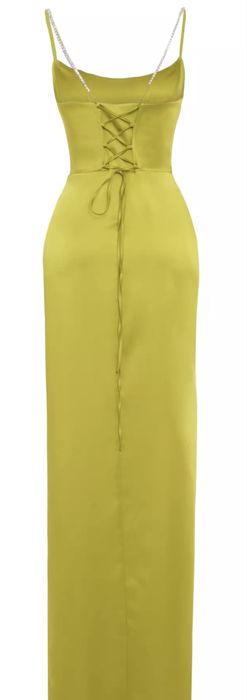 Дамска официална рокля.