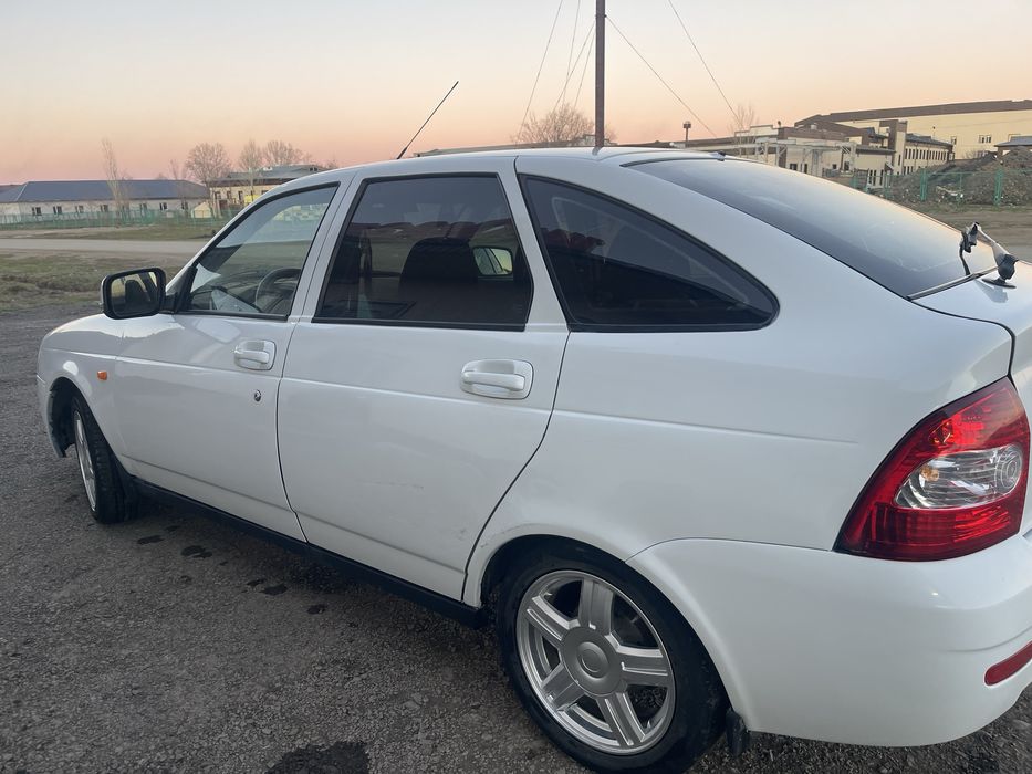 Продам приору 2011 года