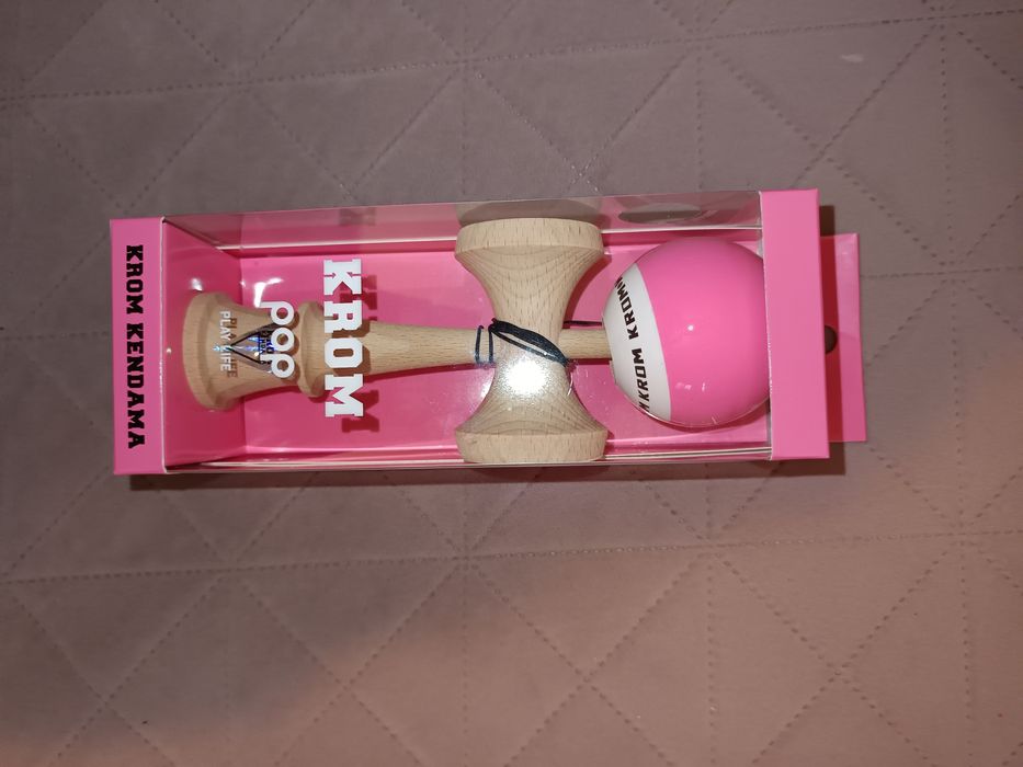 Pachet cadou Kendama Krom Pop-roz