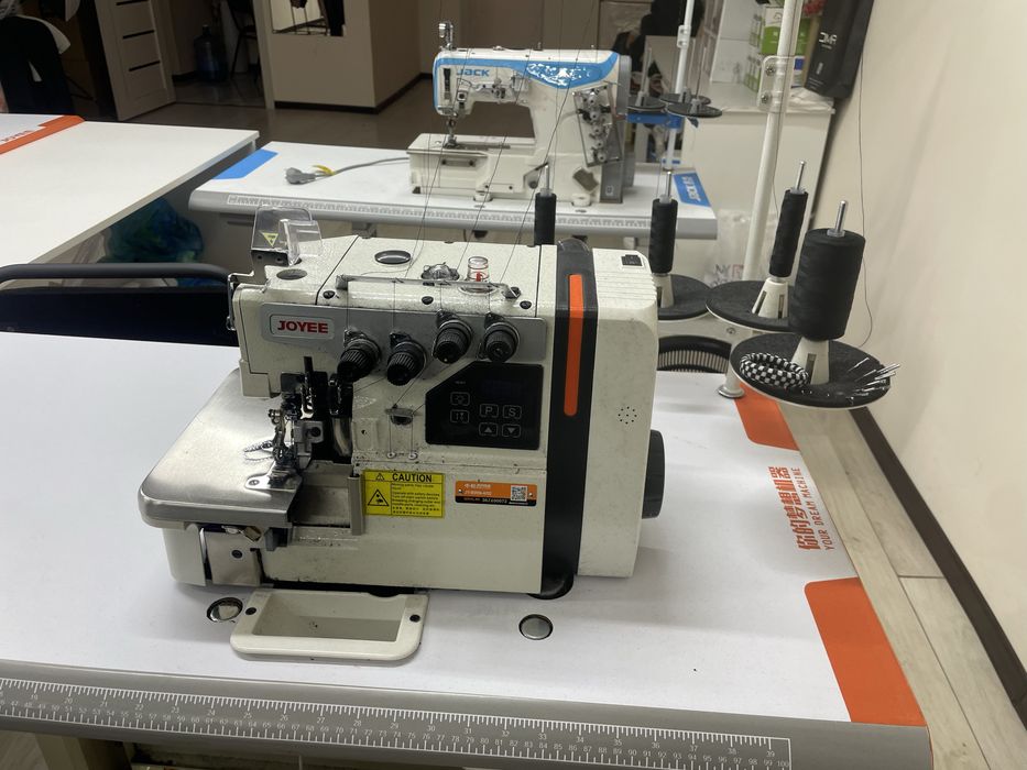 Продаю швейное оборудование