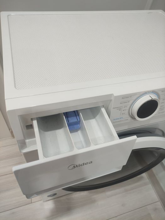 Стиральная машина Midea