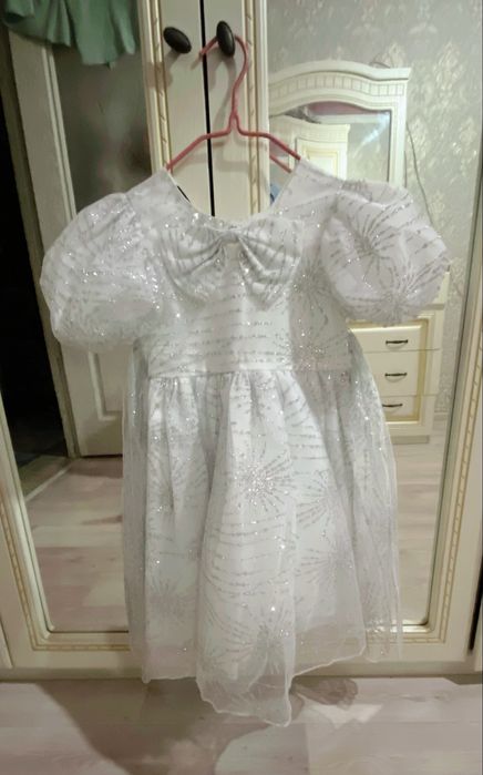 Новогдние платья