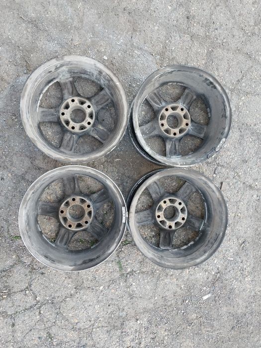 Диски R15 на BMW. Вылет ЕТ25.