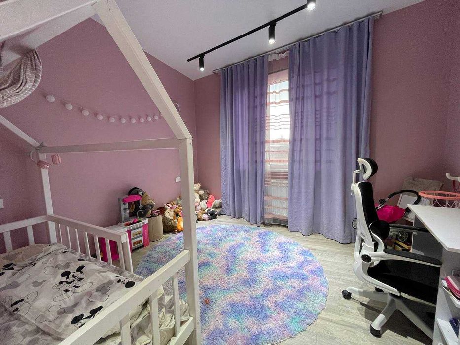 Срочно Коттедж Яшнабад ул Бойсун 140м2;