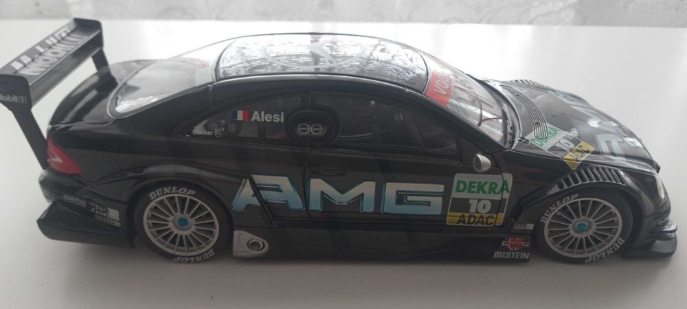 1/18 Mercedes CLK-DTM 2003 с автограф на Жан Алези, Maisto