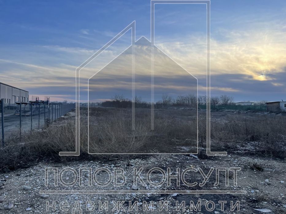 Продава се Парцел в Пловдив, Индустриална зона - Север - 4534 кв.м за 130 €/кв.м - Снимка #3