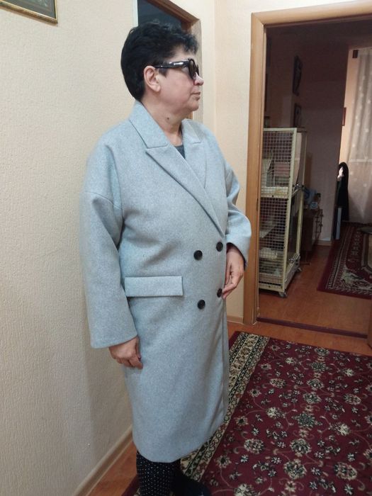 Продам Драповое новое пальто.