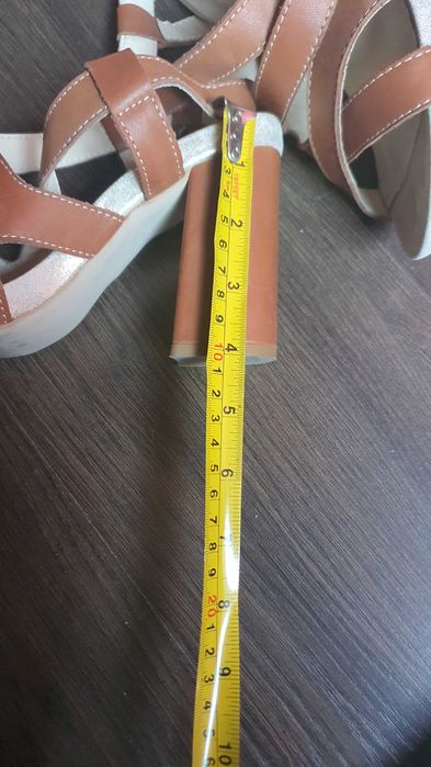 Дамски сандали от естествена кожа в кафяво GiAnni