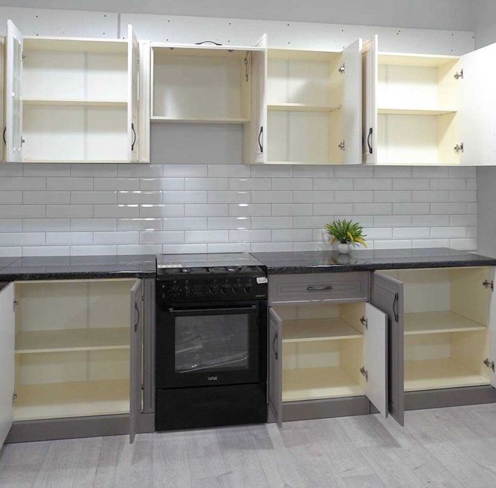 Кухонные гарнитуры со склада