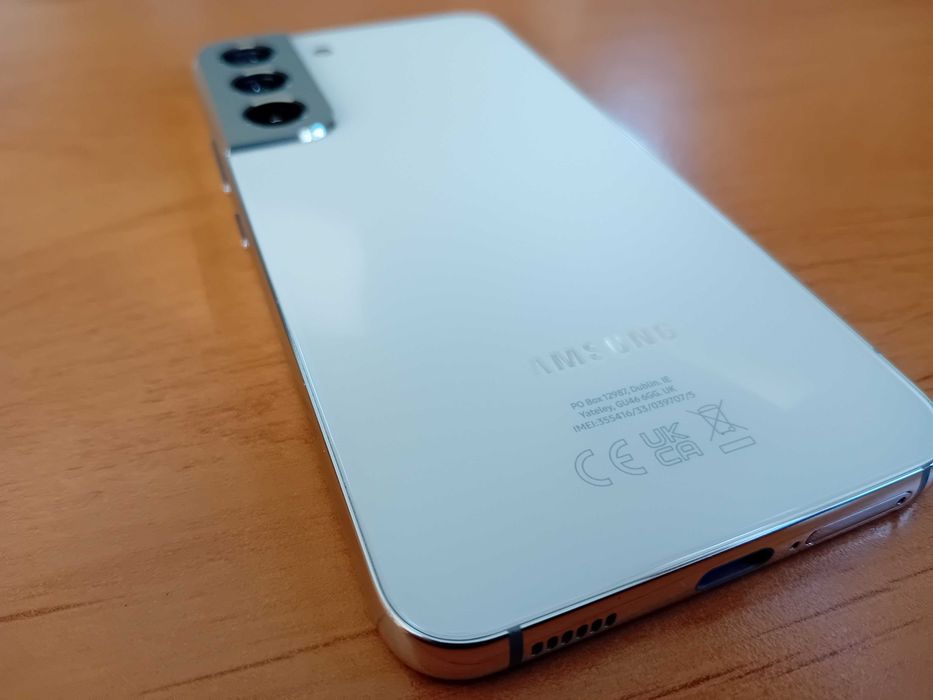 Samsung Galaxy S22 dual бял