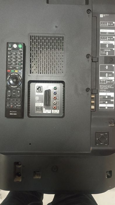 продавам телевизор sony 50 инча