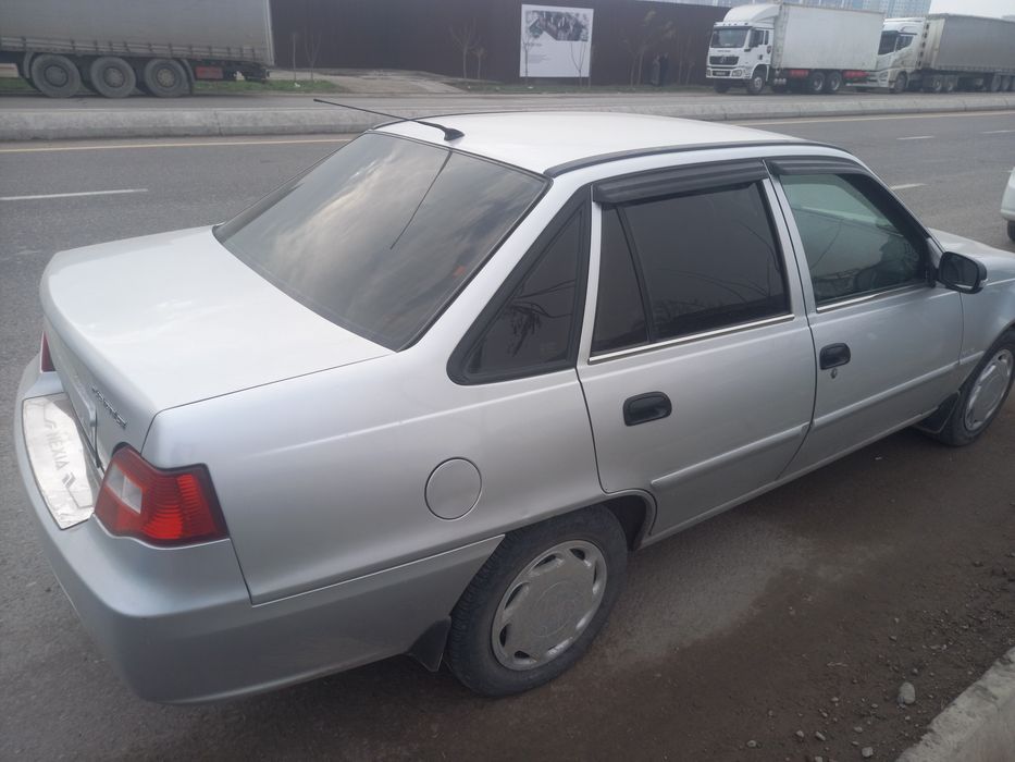 Nex 2 2015 seriy rodnoy xamma joyiyi kraska umuman yòq konditsaner