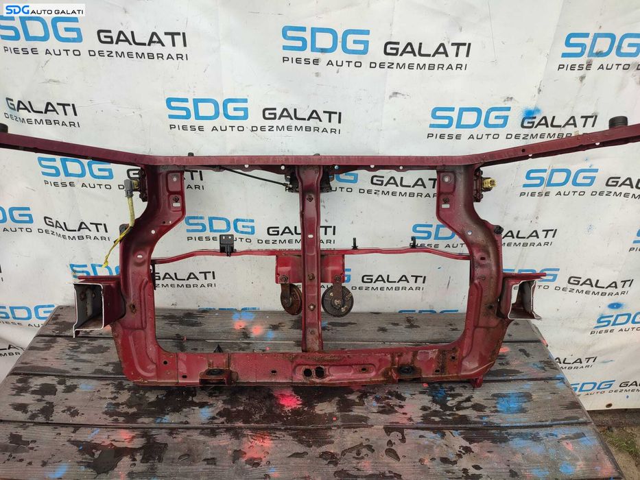 Trager Tragher Panou Frontal Calandru Mitsubishi Outlander 2003 - 2007 [2080]