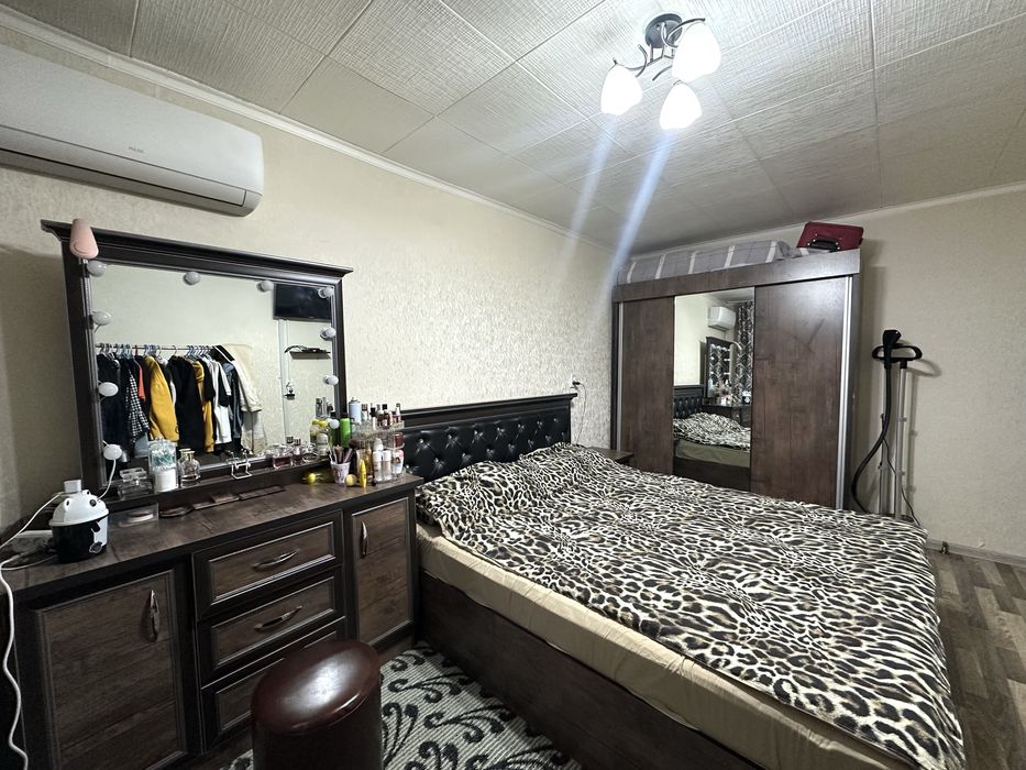 Продается 3-ех комн на 1-ом этаже. Ориентир на против Хокимията,Чехова