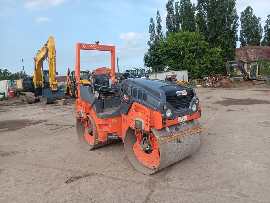 Vând cilindru compactor HAMM HD 13 VV