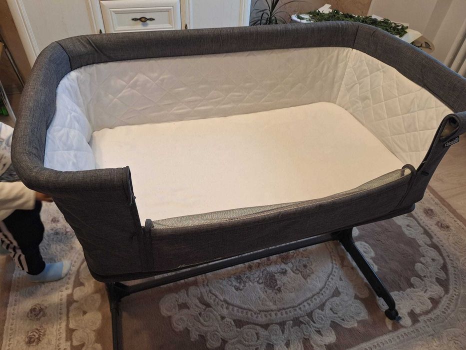 Patut Co-Sleeper si tarc Chipolino Mommy'n Me graphite